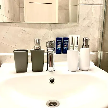 Lägenhet Big 3 Separate Convenient Haven ! *