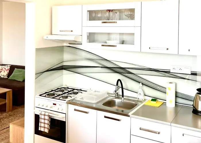 Big 3 Separate Convenient Haven ! *