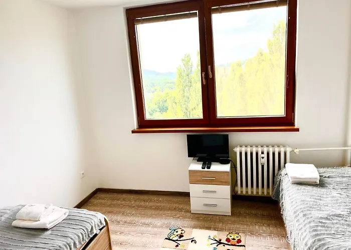 Big 3 Separate Convenient Haven ! Bratislava