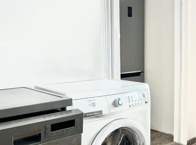 Big 3 Separate Convenient Haven ! Appartement *